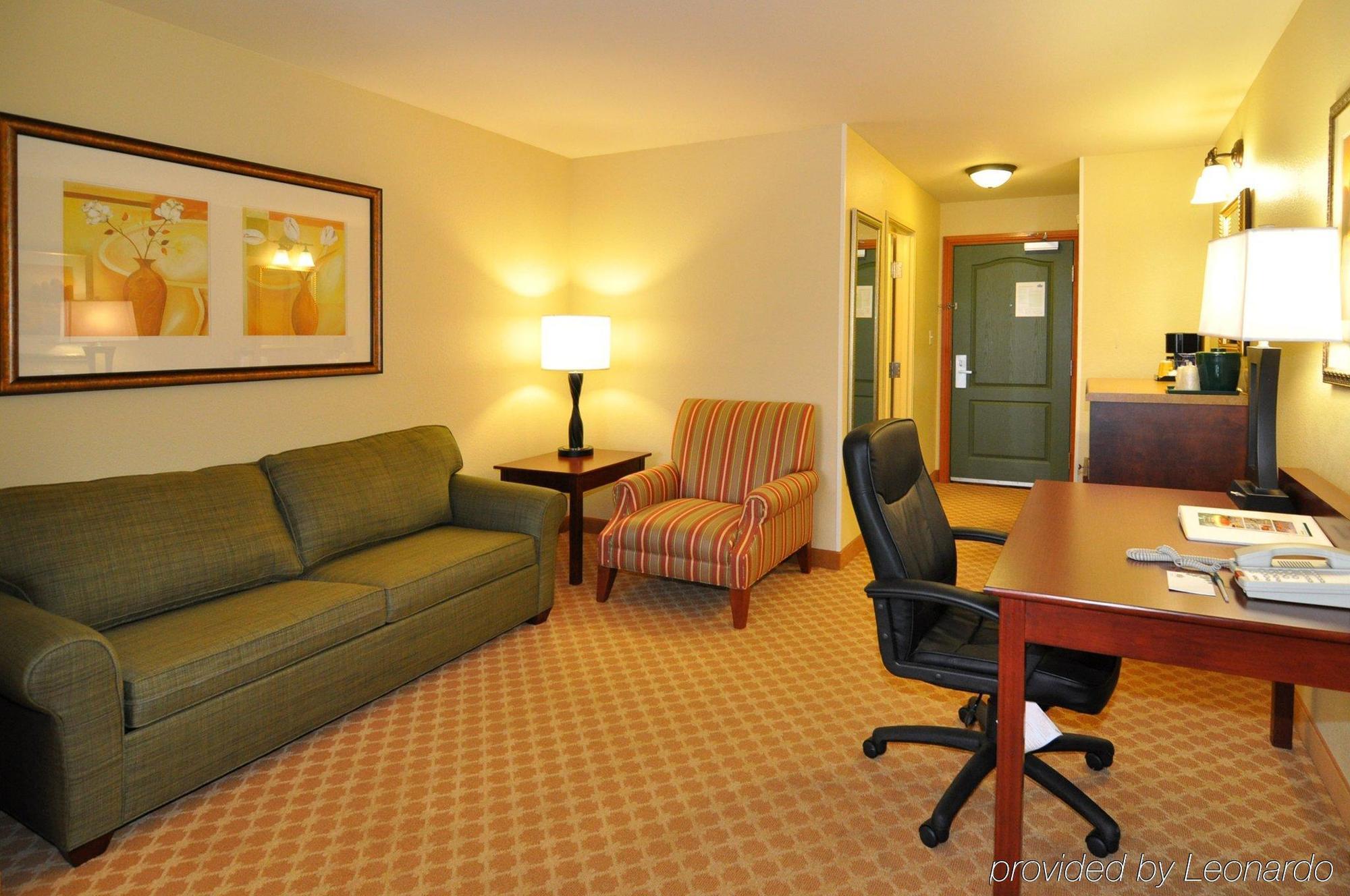Comfort Inn & Suites Dothan Exterior photo
