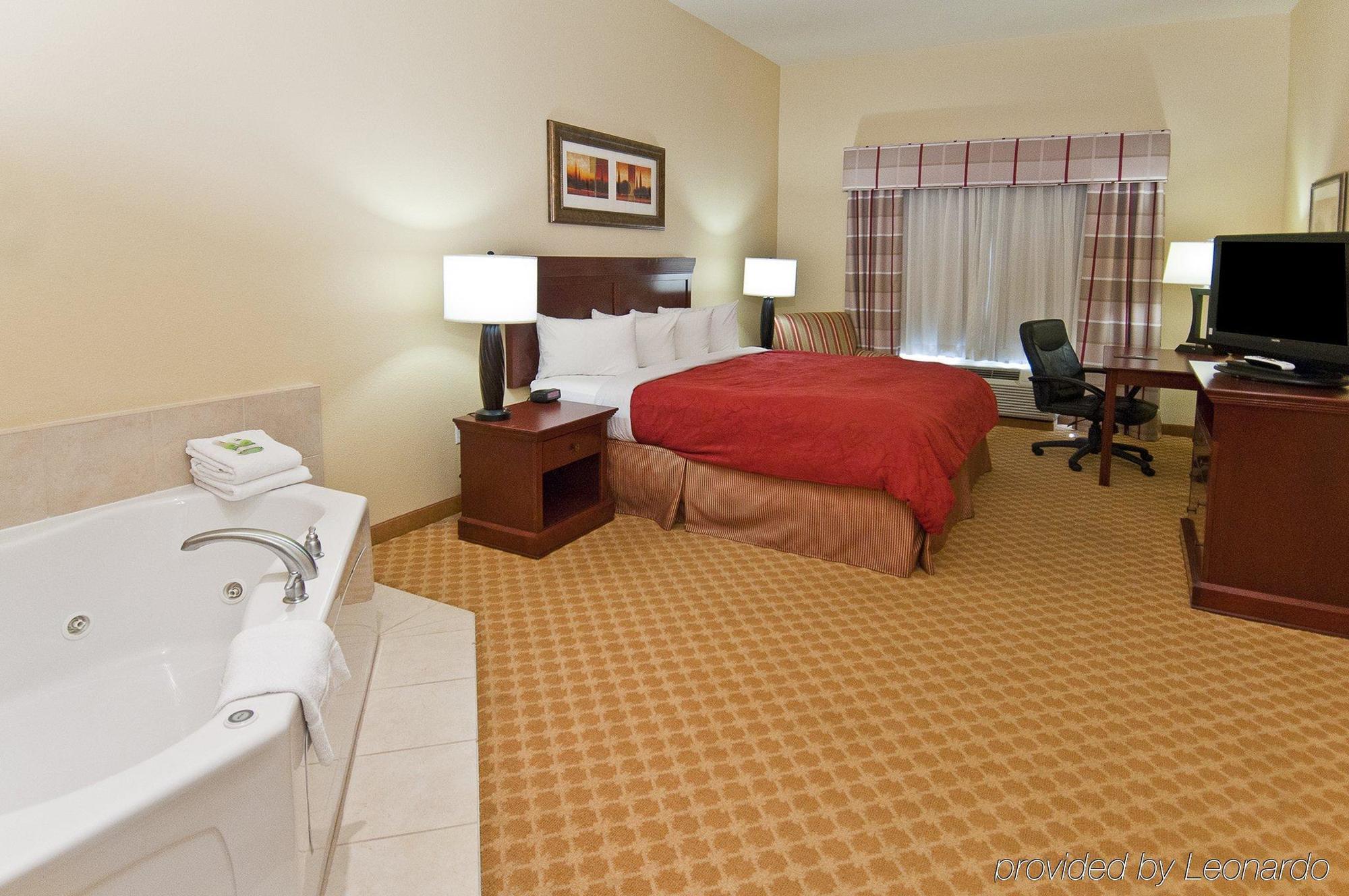 Comfort Inn & Suites Dothan Room photo
